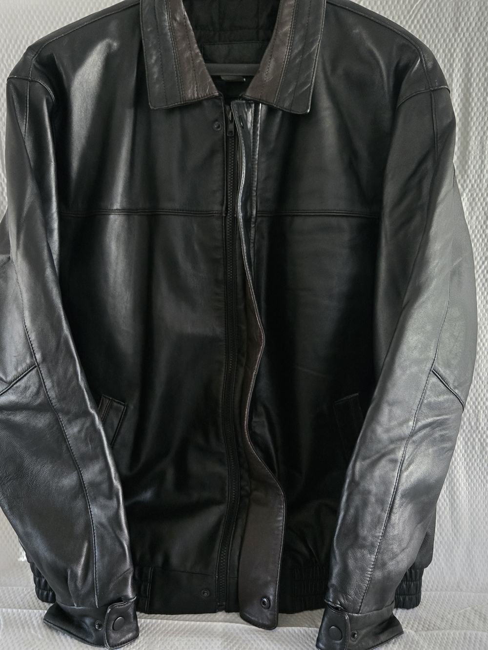 Boulevard Club Men's Black 100% Genuine Leather Bomber Jacket